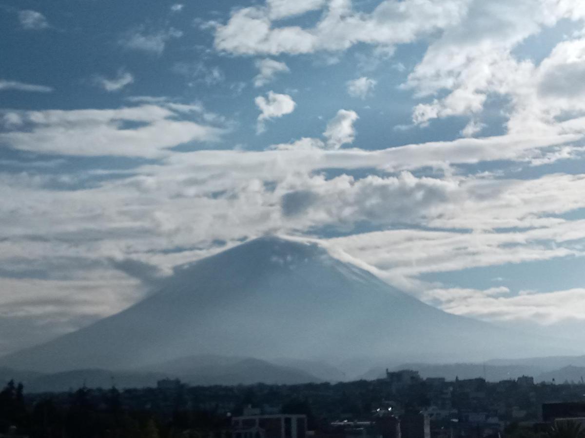 El Monarca Arequipa Hotel Bagian luar foto